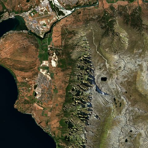 Satellite photo of the same 12 km square around The Remarkables