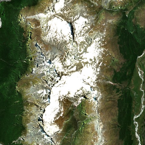 Satellite photo of the same 10 km square around Pikirakatahi / Mt Earnslaw